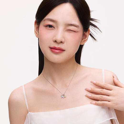 卡蒂罗KADER 萌马贺岁项链  925银新中式招财进宝原创设计小马锁骨链 小众ins风精致高级感#好运 和田玉项链 青白玉 女款 商品图3