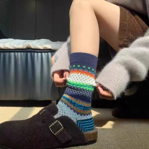 <曾小咸推荐>费尔岛风彩色中筒袜 日常价79/3双！ 活动价39.99/3双！【预售款，预计3-15天发货】 商品图9