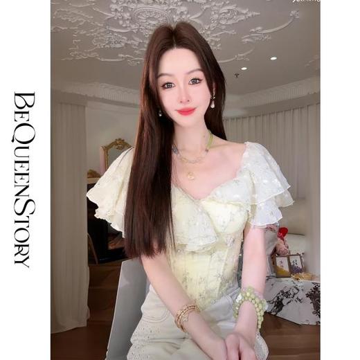 【孤品样衣，不退不换】【香缇宫宴】百搭荷叶边设计感手工钉钻一字肩显瘦上衣 商品图0