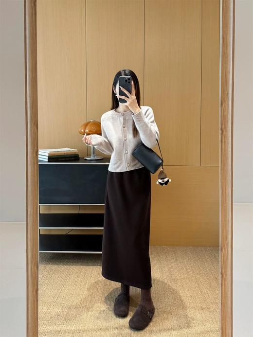 二店y 【3228】醋酸羊毛~高腰显瘦 毛呢混纺后中开叉半身裙 商品图13