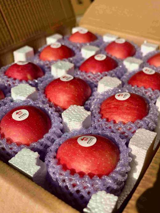 红苹果12枚尝鲜75-80酸甜可口脆甜多汁 商品图1