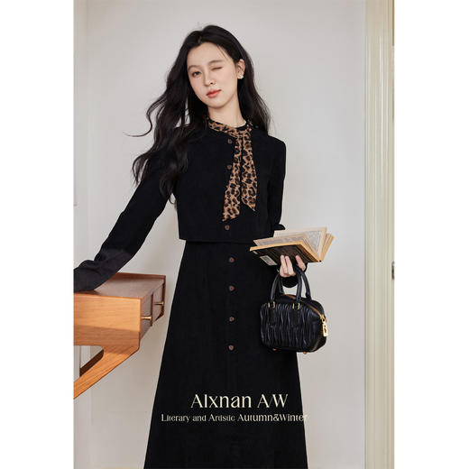 鹿向南【1220/20:00新品前1小时7折限量100件】黑色假两件连衣裙 商品图3