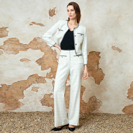 EITIE爱特爱气质圆领小香风撞色百搭显瘦通勤短外套2025春季新款8103801 商品图1