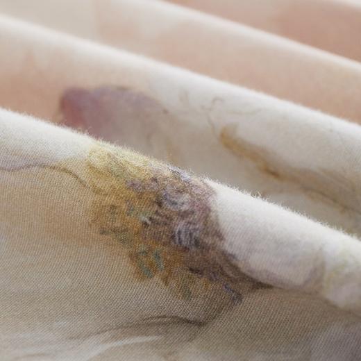 10楼堂皇   全棉磨毛四件套--琉璃花海    吊牌价1390-1490元  活动价399元（大小同价） 商品图5