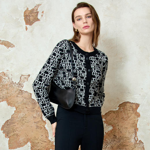 EITIE爱特爱气质显瘦短款高级百搭撞色针织衫2025春季新款8101803 商品图2