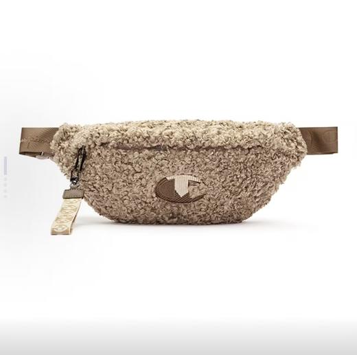 69.9 冠军Fluffy Waistpack腰包（线上线下同时售卖不保证有货，商品无原包装盒介意勿拍）-637457-LH 商品图0