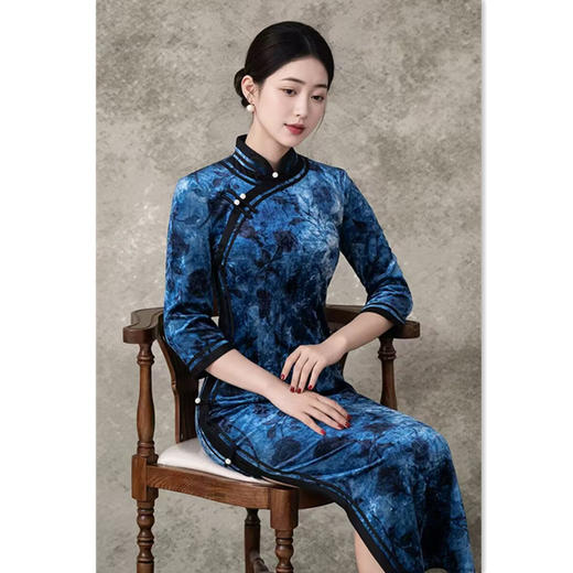 SKY 101009宽边植绒复合长款七分袖旗袍 商品图2