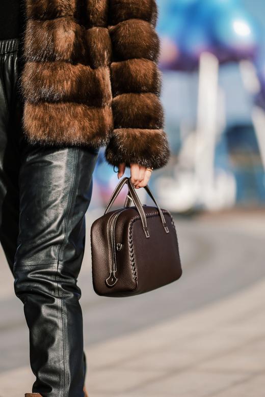 the pleasure molecule 手工编织牛皮波士顿包 商品图11