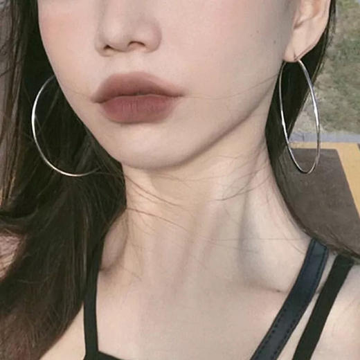 黄玫瑰同款时髦大银针耳圈（60mm）159397581 商品图2