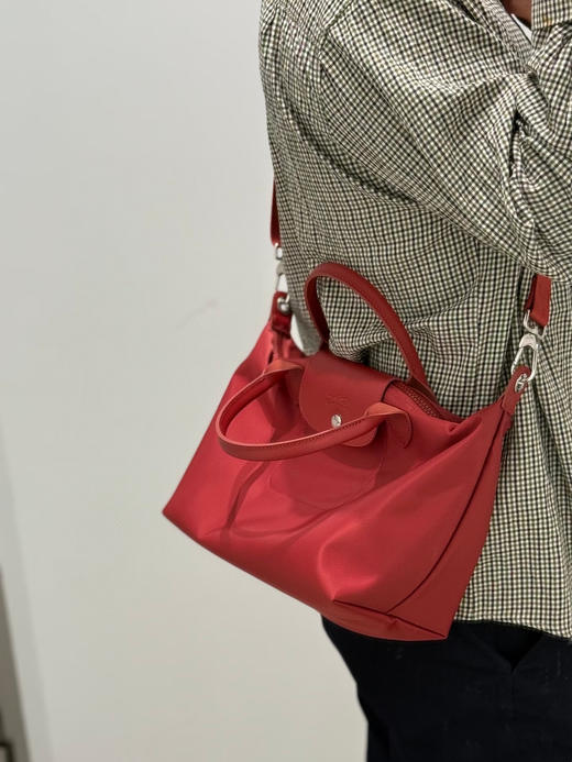 直发 绝版 品质一直在线的龙香 neo系列 无敌好用的加厚尼龙饺子包 商品图1