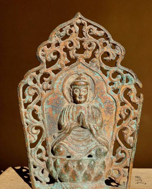 青铜镂空唐草纹背光如来佛坐像，顺丰包邮 商品图12