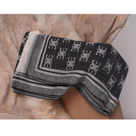 冬季保暖女士长款针织时尚字母流苏围巾C字印花2776