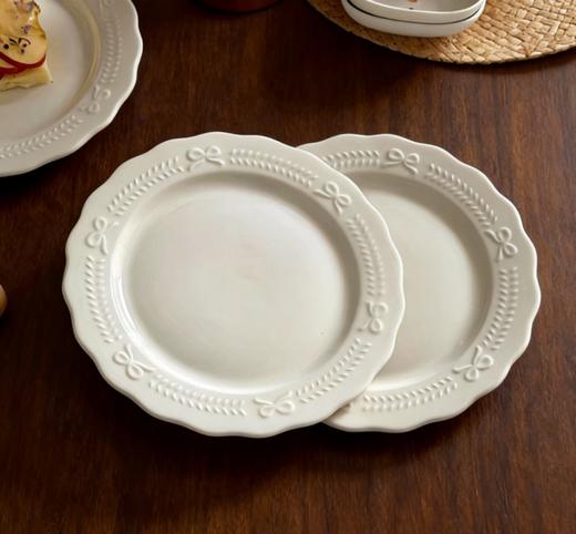 🔥法式宫廷风陶瓷餐盘 【白色蝴蝶结浮雕盘 ❤️】 8英寸10英寸套装 微波炉洗碗机可用👏 圣诞节重磅推出餐盘 商品图3
