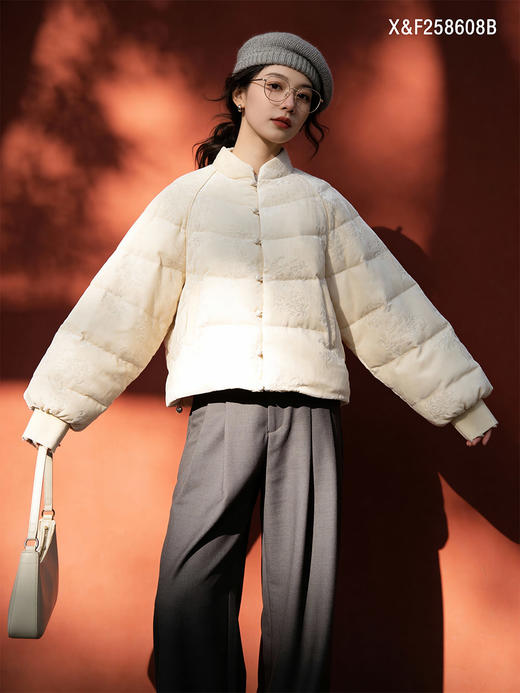 X&F258608B羽绒服 商品图2