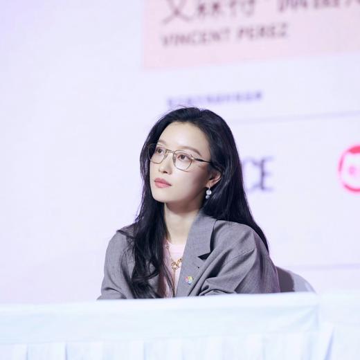 世界跳水冠军代言【古琦同款素颜蓝光护目镜】骊佳网红ins明星同款男女同款蓝光护目镜.👓素颜神器，轻便还百搭！ 商品图3