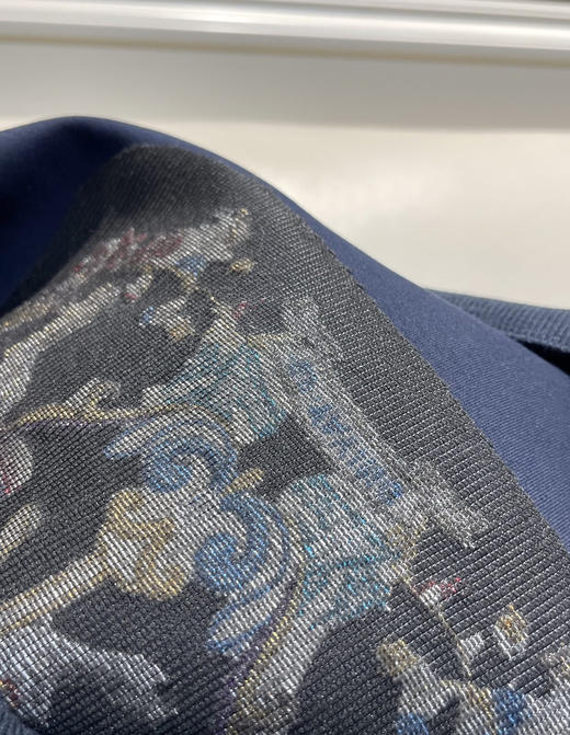 25新款正品雅莹女士刺绣翻领卫衣121902 商品图5