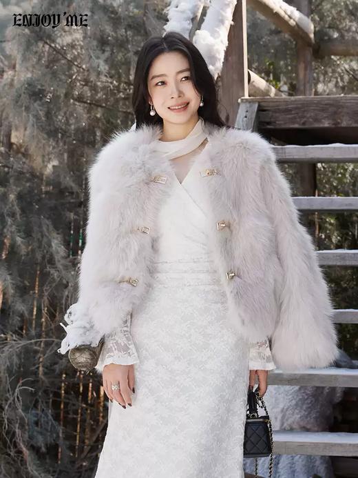 【门店同款】ENJOY冬季“暖冬软糖”首尔月光排扣狐狸毛皮草 168143321 商品图5