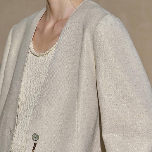 【林栖设计小店】松弛舒意|棉麻混纺西装外套配手编挂饰2026早春新款上衣1961083 商品图3