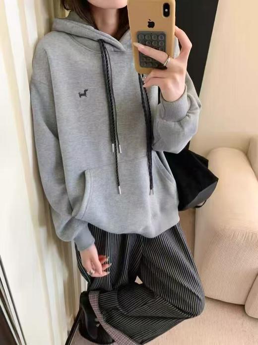 🔥🔥🔥奥粒绒【重工刺绣】三色抽绳～精致刺绣连帽短款卫衣-喜出 商品图0