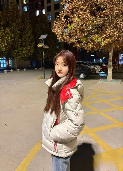 蒙口Vezere2新款鸿运当头短款连帽情侣羽绒服 商品图1