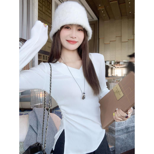 <曾小咸推荐>现货秒杀 ！微信超特价！2色v领磨毛开叉t恤 日常119.99 立减60 秒杀59.99！！ 商品图1