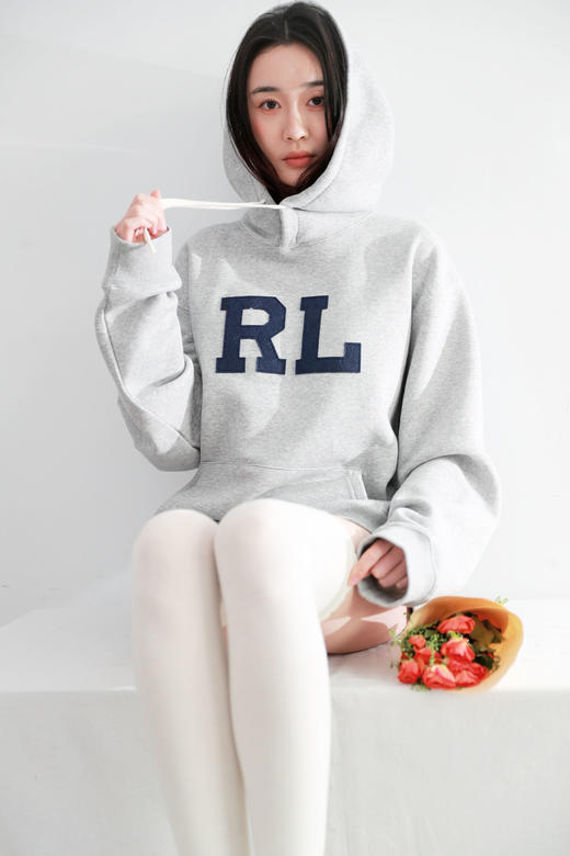 美式复古加绒卫衣，胸前贴布绣花。连帽设计袖口小标帽衫C121966 商品图11