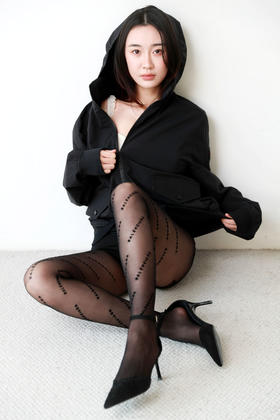 小方标飞行员夹克，可折叠兜儿。拉链闭合纯色高尔夫外套C121960