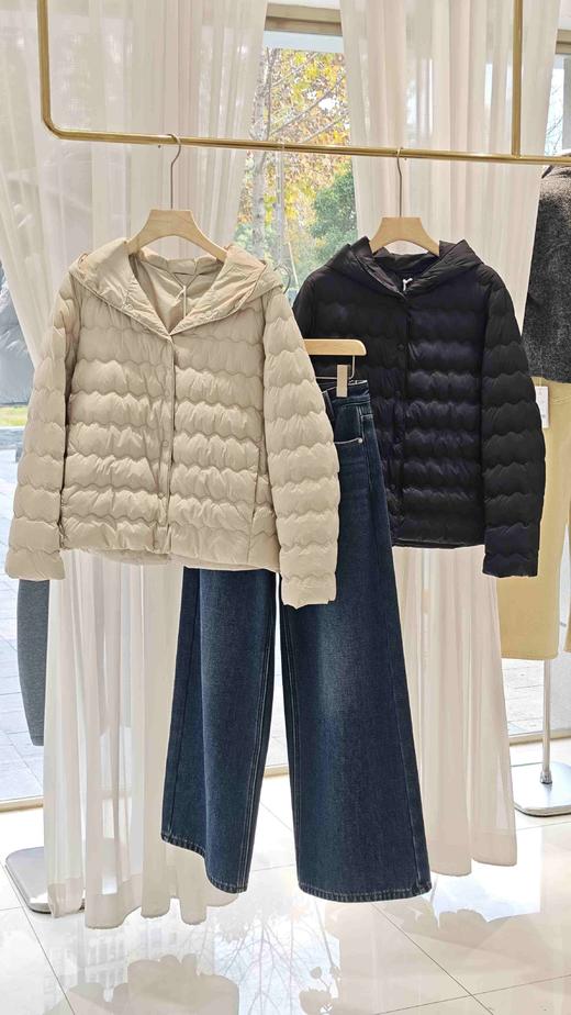 584041带帽轻便羽绒服 商品图4