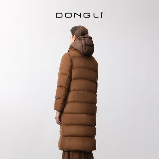 东黎 •  女士冬季长款羊绒面料羽绒服 3787 商品图4