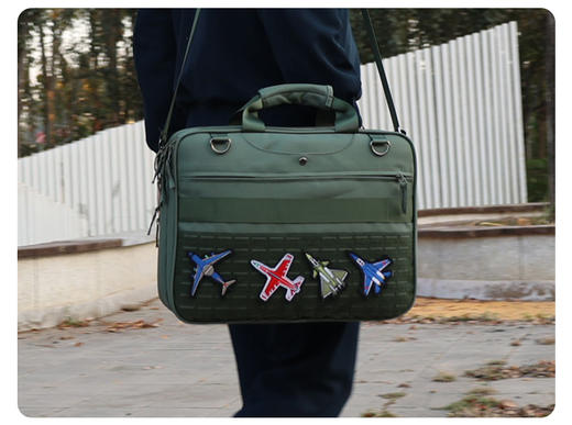 【防泼溅牛津布 耐磨耐造 多隔层设计】18L多功能便携电脑手提公文包 商品图0