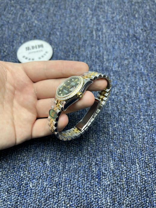细节决定成败—新款劳力士 ARF日志型系列31mm ARF日志31女款 蚝式日志型 橄榄绿 间金绿盘钻圈 女士腕表 商品图3