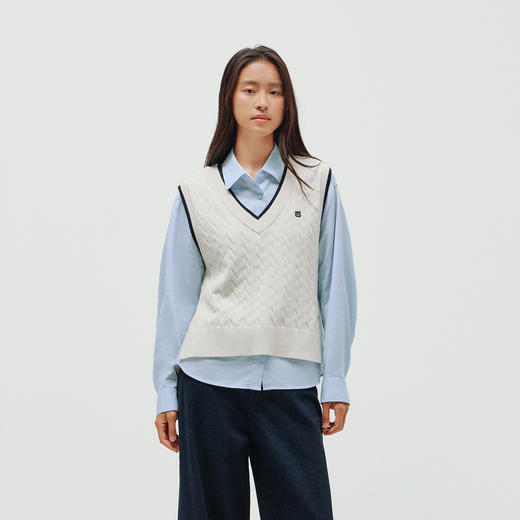 商场同款|森马长袖衬衫女春季肌理衬衣V领绞花背心2026新款两件套 商品图2