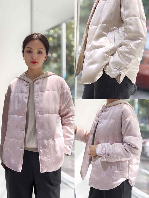 58M859时尚气质款新中式国风圆领鹅绒服 商品图4