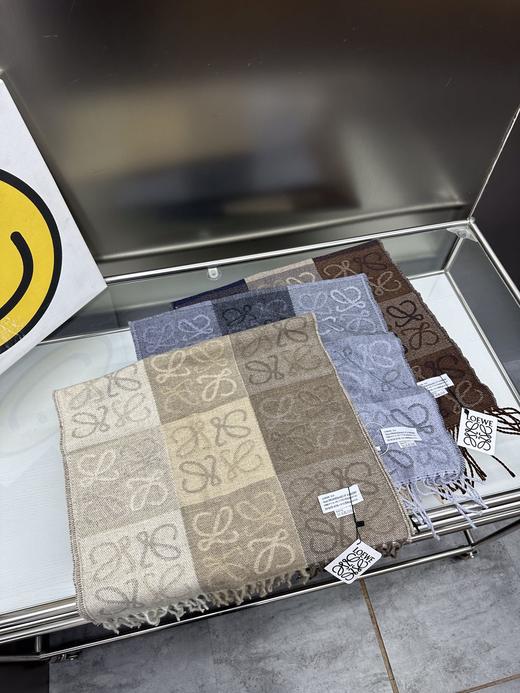 LOEWE罗意威 情侣款绒线围巾 商品图2