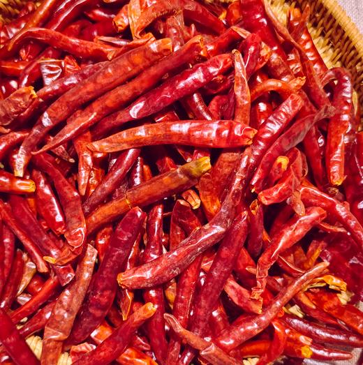 【丘北去把辣椒干】💥巨香❗️新包装新体验❗️爱辣星人不可抗拒的❗️ 地标名品，不是最辣，但是超香‼️‼️🌶5斤鲜辣椒出1斤干辣椒，手工挑选 商品图0