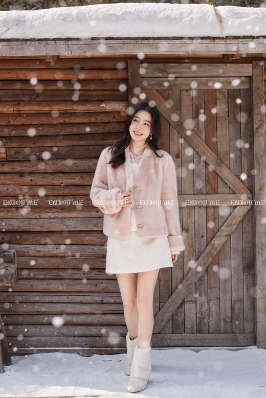 【门店同款】ENJOY冬季“暖冬软糖”V领毛外套 168443075 商品图0