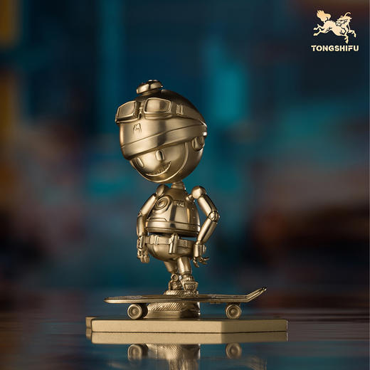 铜师傅《滑板男孩（小号）》设计师联名创意潮玩铜摆件 男生礼物 商品图1