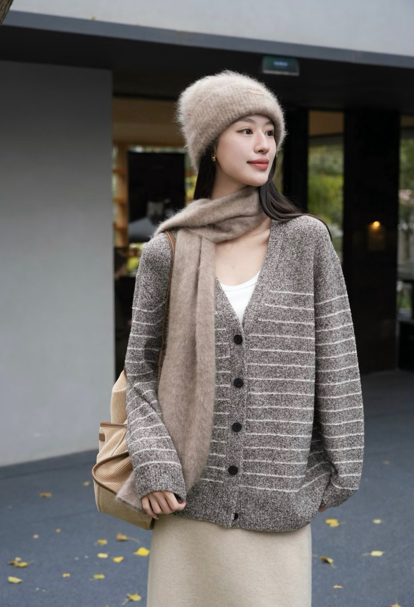 1218-3 极限特惠 独家圆正 小禾 绵羊毛牦牛混纺 温润亲肤保暖 结实耐造不起球 圈圈绒 开衫