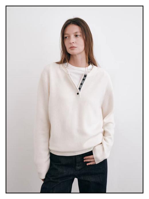 shyshystill/shy202509040/亨利领百搭格纹细节拼接100%全羊毛三色毛衣 商品图3