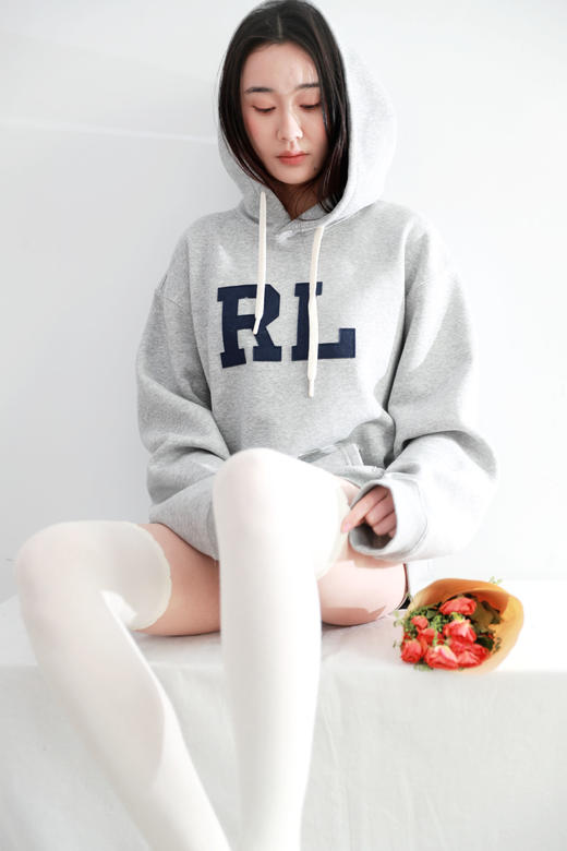 美式复古加绒卫衣，胸前贴布绣花。连帽设计袖口小标帽衫C121966 商品图10