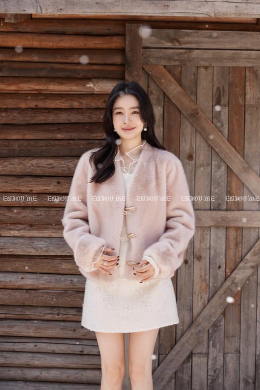 【门店同款】ENJOY冬季“暖冬软糖”V领毛外套 168443075 商品图5