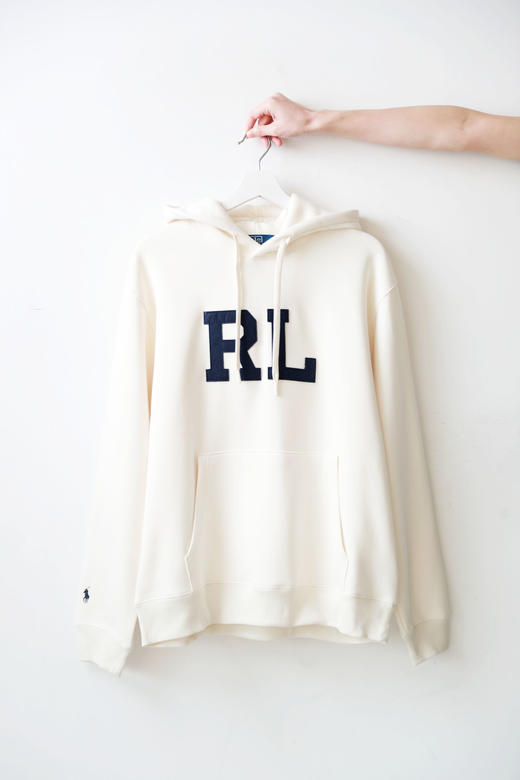 美式复古加绒卫衣，胸前贴布绣花。连帽设计袖口小标帽衫C121966 商品图7