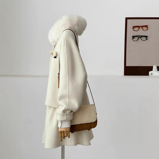 【素雪盈余】2025新款韩版秋冬新保暖百搭通勤白色系套装 商品图3