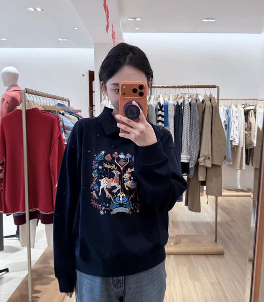 25新款正品雅莹女士刺绣翻领卫衣121902 商品图8