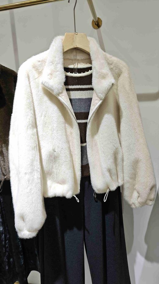 585005福利款 仿貂皮草立领拉链外套 商品图10
