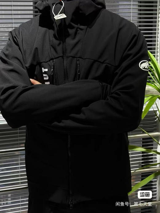 原单正品 Mammut猛犸象Aenergy SO Hybrid男款户外防风弹性软壳夹克衫，防风防泼水，拼接透气吸汗抓绒保暖舒适，户外跑步首选，软壳夹克外套
两个色， M-2XL 商品图5