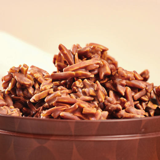 【斑马与巧】“一堆”扁桃仁牛奶巧克力，全国GUCCI门店巧克力供应商，13年专注高端巧克力制造！【注：生产日期2026-03-30，保质期9个月】 商品图2