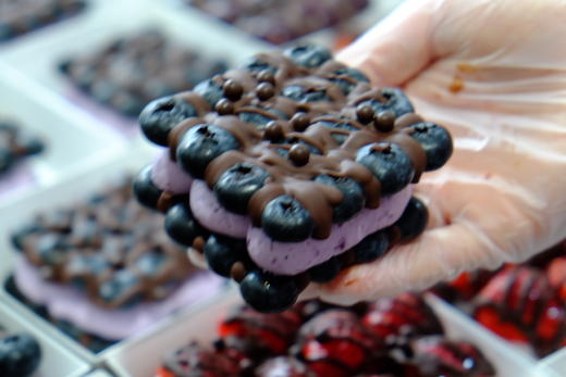 水果巧克力冷萃酸奶奶砖（蓝莓，草莓，车厘子） 商品图4