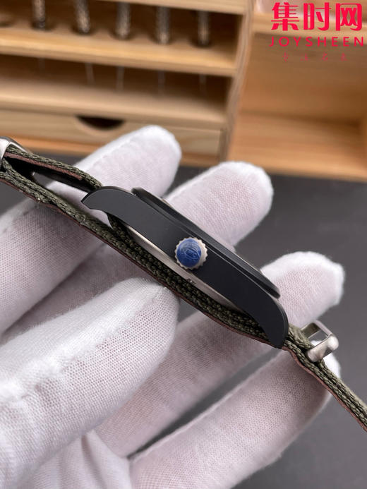IWC万国 M+飞行员系列IW324712 马克18 马克十八 陶瓷壳 男士腕表 表径41mm
机芯：搭载进口9015改Cal.35111 商品图5