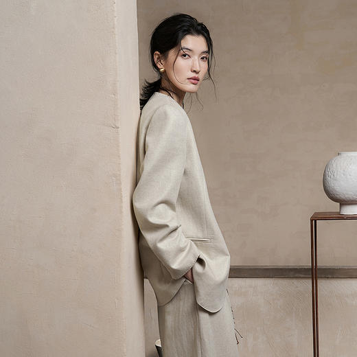 【林栖设计小店】松弛舒意|棉麻混纺西装外套配手编挂饰2026早春新款上衣1961083 商品图4